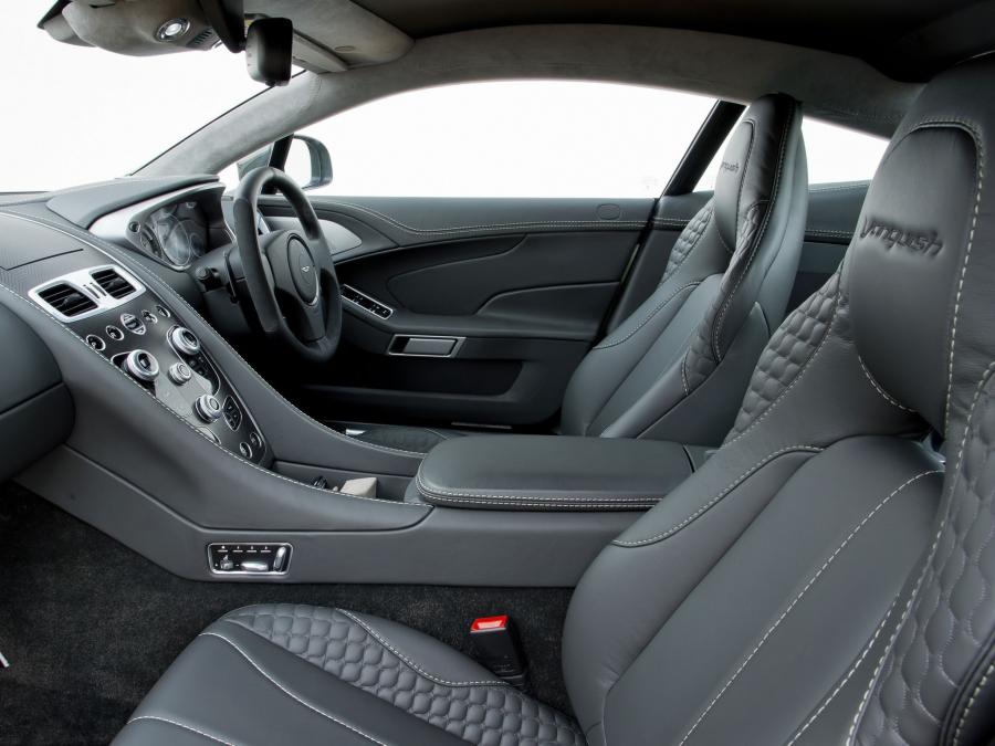 Интерьер Aston Martin Vanquish 2012 года  (UK) (фото 125 из 170)